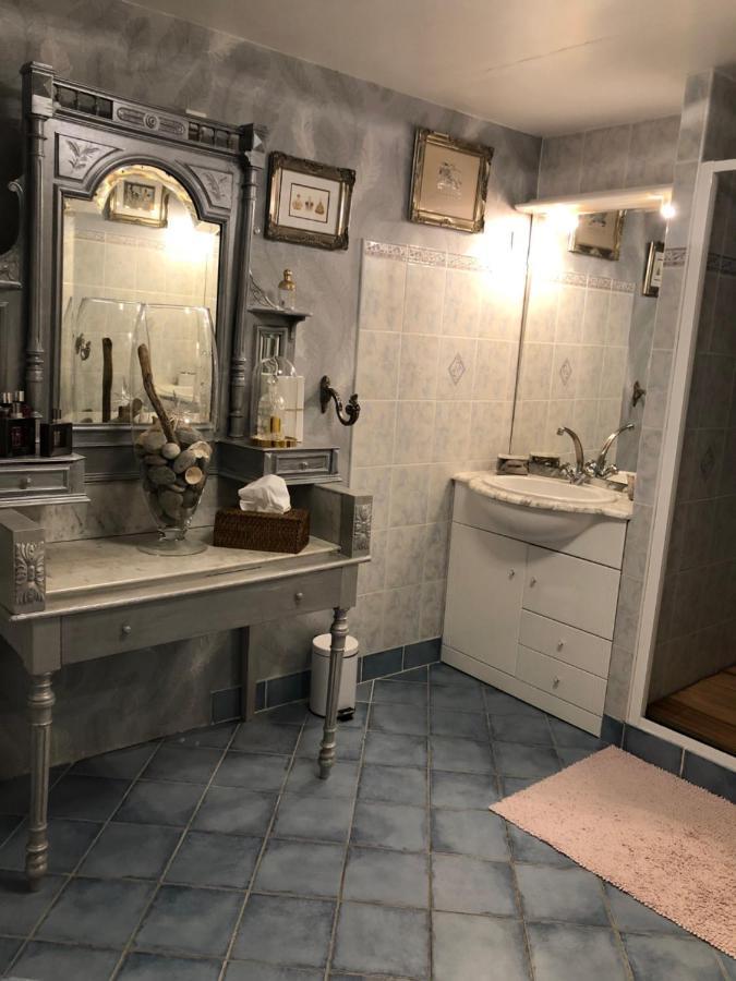 فندق Chez Fabrice Dun-sur-Auron المظهر الخارجي الصورة
